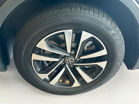 Used 2022 Volkswagen Tiguan S AWD/4WD image 11