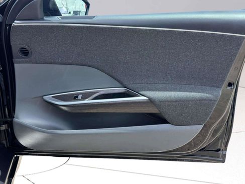 Used 2025 Lucid Air Pure RWD image 60