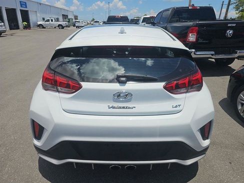 Used 2019 Hyundai Veloster Turbo FWD image 5