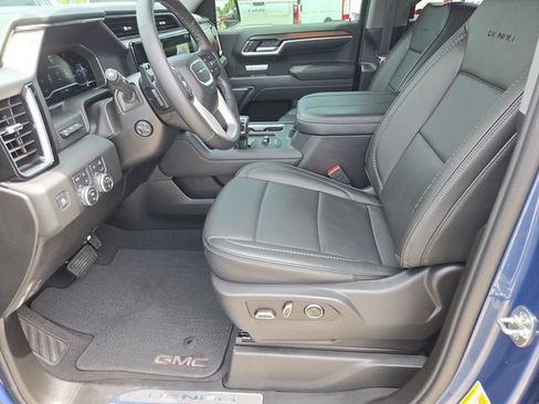 Used 2025 GMC Sierra 1500 Denali w/ Denali Reserve Package AWD/4WD image 18