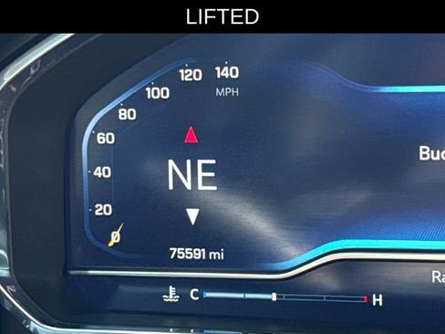 Used 2023 Chevrolet Silverado 1500 LT Trail Boss w/ LT Trail Boss Premium Package AWD/4WD image 30
