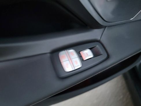 Used 2017 BMW 750Li xDrive image 28