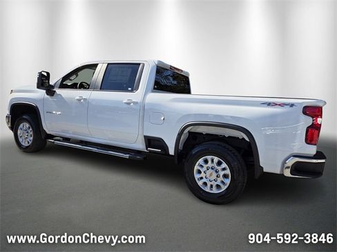 New 2026 Chevrolet Silverado 2500 LT image 4