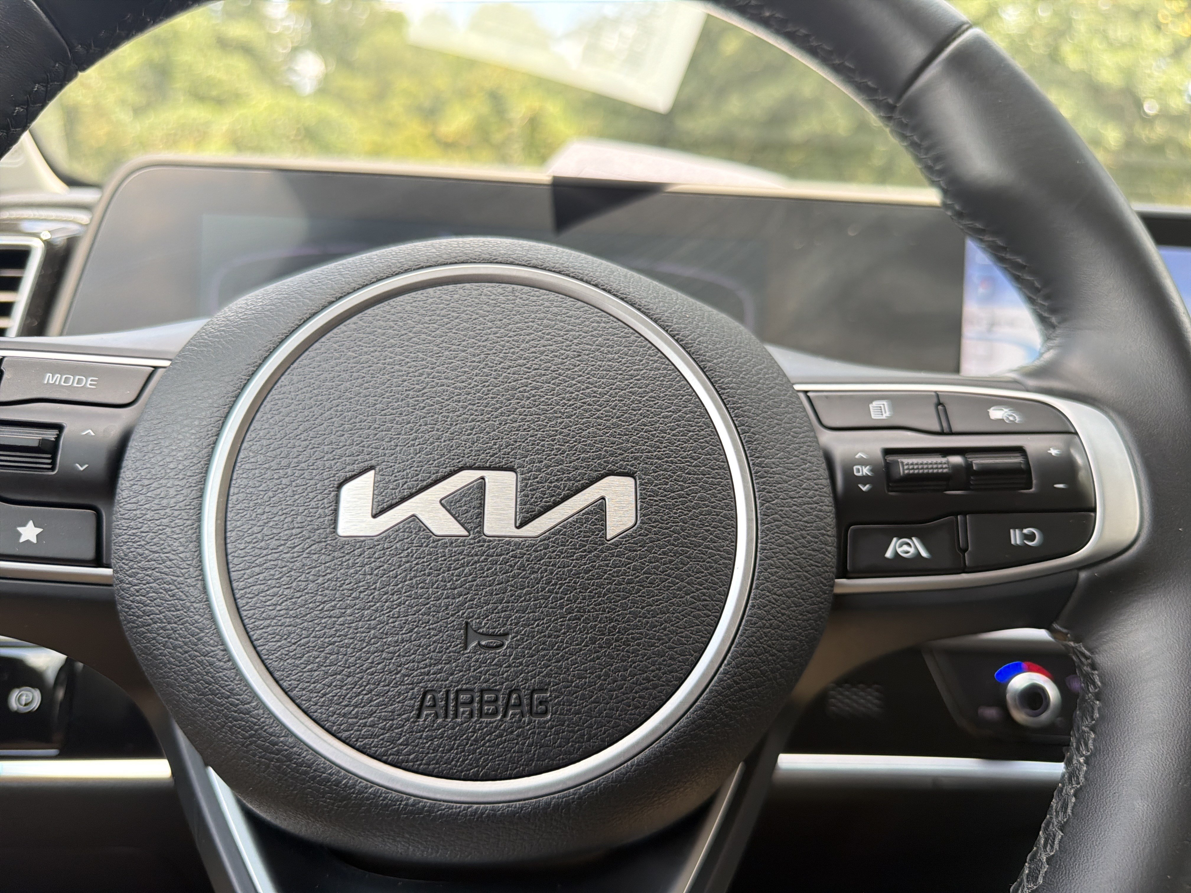 Used 2023 Kia Sportage EX FWD image 29