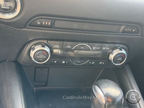 Used 2018 MAZDA CX-5 Touring image 11