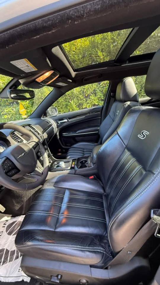 Used 2023 Chrysler 300 S RWD image 3