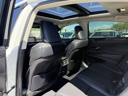 Used 2019 Lexus ES 350 image 23