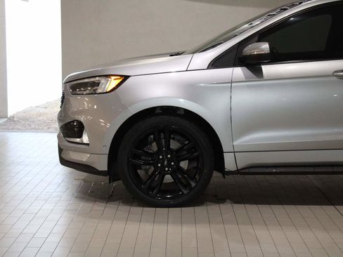 Used 2020 Ford Edge ST w/ Equipment Group 401A image 4