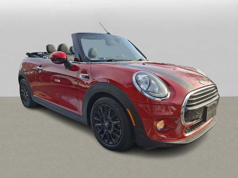 Used 2018 MINI Cooper Convertible image 3
