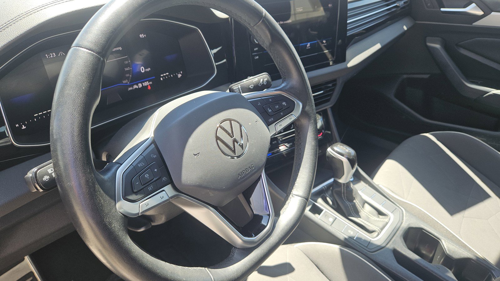 Used 2025 Volkswagen Jetta Sport FWD image 18