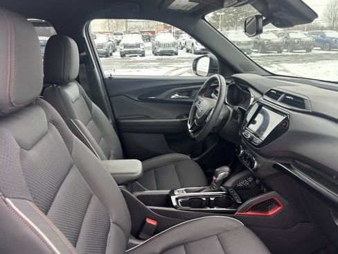 Used 2023 Chevrolet TrailBlazer RS w/ Convenience Package image 14