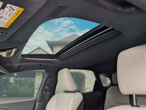 Used 2024 Lexus RX 350 Premium Plus w/ Convenience Package image 9