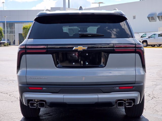 Used 2025 Chevrolet Traverse LT w/ LPO, Floor Liner Package FWD image 16