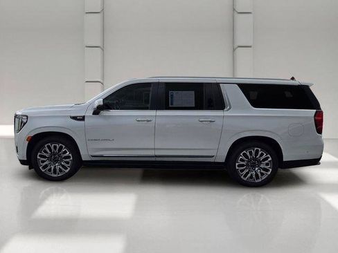 Certified 2023 GMC Yukon XL Denali Ultimate w/ LPO, Floor Liner Package AWD/4WD image 2
