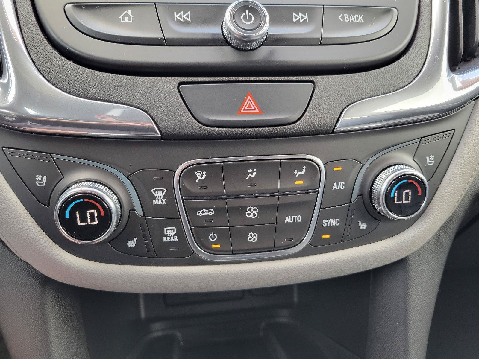 Used 2020 Chevrolet Equinox Premier FWD image 22