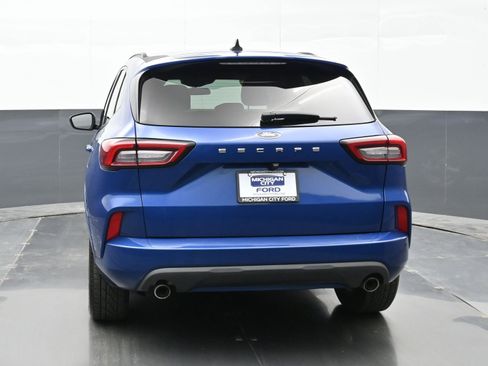 Used 2023 Ford Escape ST-Line image 2