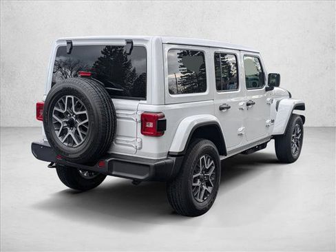 New 2026 Jeep Wrangler Unlimited Sahara AWD/4WD image 2