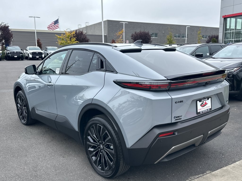 Used 2026 Toyota C-HR AWD/4WD image 3