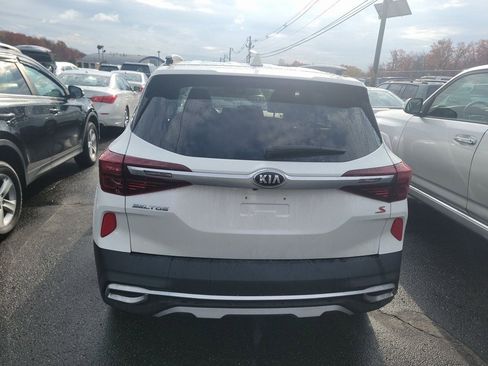 Used 2021 Kia Seltos S image 4