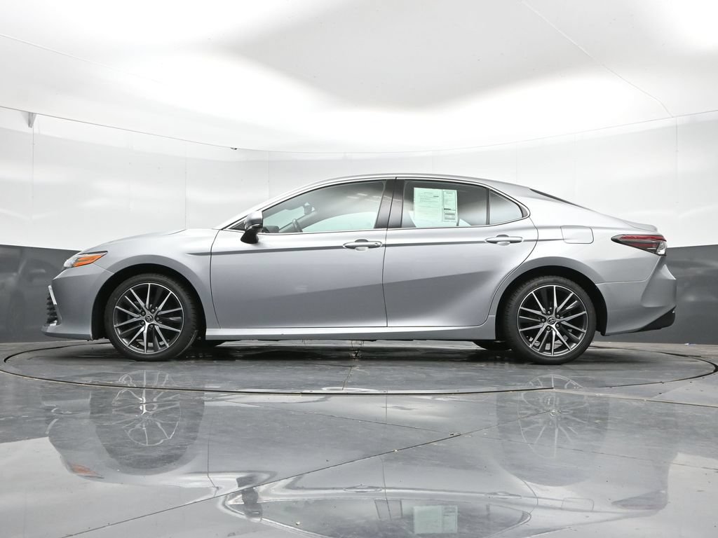 Used 2021 Toyota Camry XLE FWD image 44