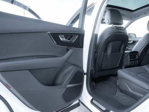 Certified 2023 Audi Q7 3.0T Premium Plus image 28