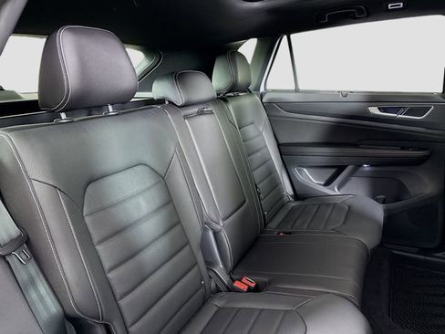 New 2026 Volkswagen Atlas Cross Sport SEL R-Line image 27