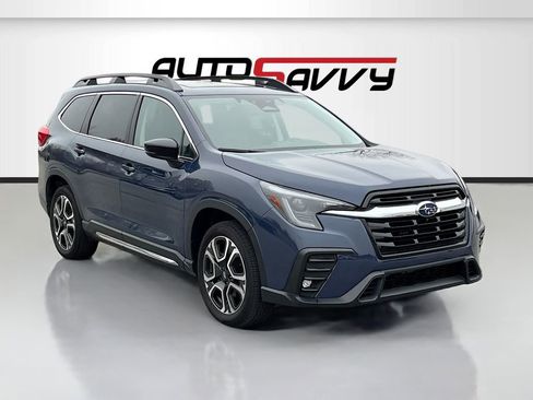 Used 2024 Subaru Ascent Limited w/ Technology Package image 1