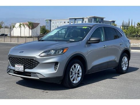 Used 2022 Ford Escape SE AWD/4WD image 2