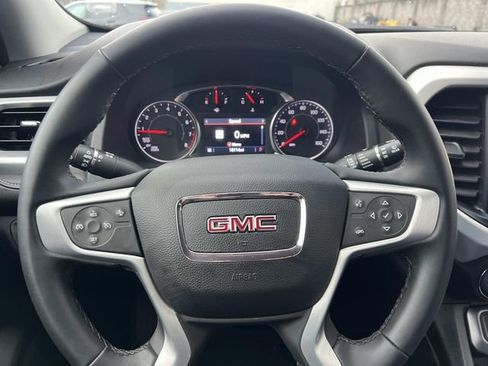 Used 2023 GMC Acadia SLT image 22