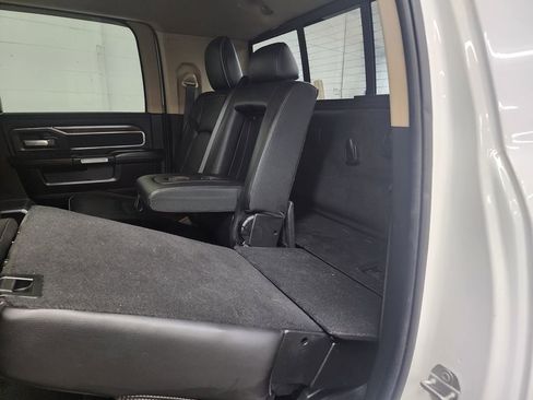 Used 2019 RAM 2500 Laramie image 32