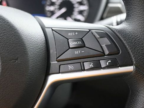 Used 2024 Nissan Altima 2.5 SV AWD/4WD image 19