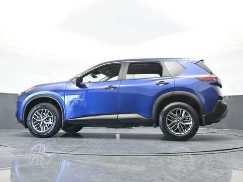 Used 2023 Nissan Rogue S image 50