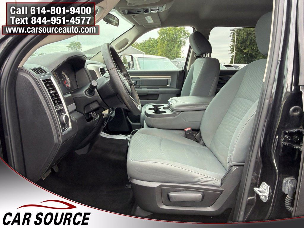 Used 2017 RAM 1500 Classic SLT AWD/4WD image 13