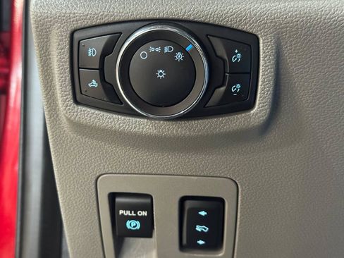 Used 2015 Ford F150 Lariat w/ Trailer Tow Package RWD image 22