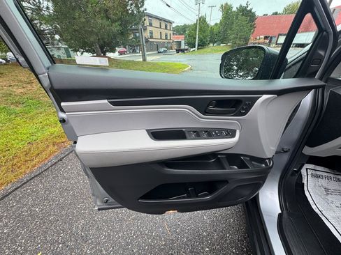 Used 2019 Honda Odyssey EX-L image 17