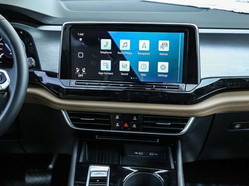 New 2026 Volkswagen Atlas Cross Sport SE image 26