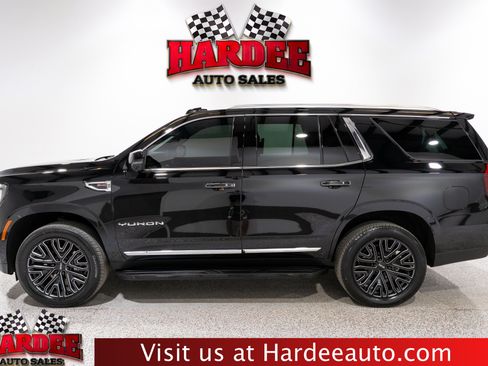 Used 2025 GMC Yukon Elevation w/ Elevation Premium Package AWD/4WD image 1