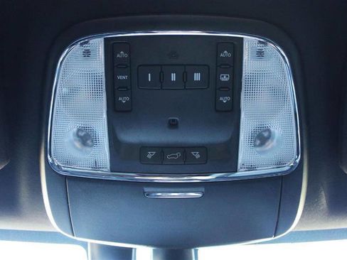 Used 2016 Jeep Grand Cherokee High Altitude AWD/4WD image 23