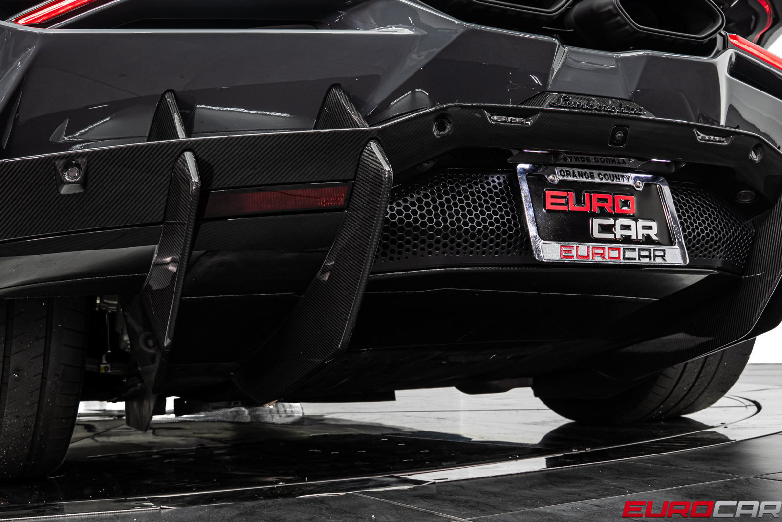 Used 2025 Lamborghini Revuelto AWD/4WD image 27