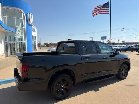 Used 2017 Honda Ridgeline Black Edition image 17
