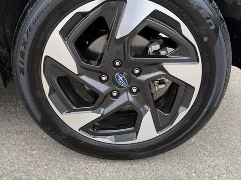 Certified 2025 Subaru Crosstrek 2.5i Limited w/ Crosstrek Mirror Package image 21