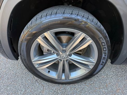 Used 2019 Volkswagen Atlas SE w/ Panoramic Sunroof Package image 9