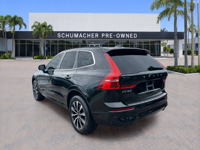 Used 2023 Volvo XC60 B5 Core w/ Climate Package FWD image 5