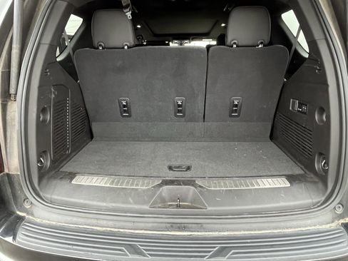 Used 2021 GMC Yukon Denali w/ Denali Premium Package image 30