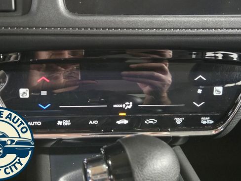 Used 2022 Honda HR-V EX image 16