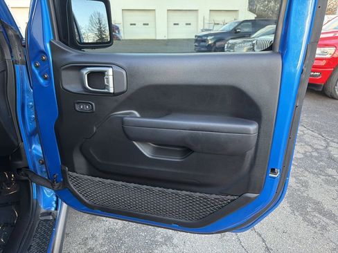 Used 2024 Jeep Wrangler Willys 4xe image 15