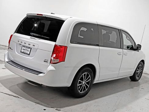 Used 2019 Dodge Grand Caravan GT FWD image 7