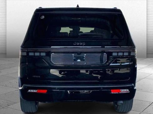 New 2026 Jeep Grand Wagoneer Limited AWD/4WD image 33