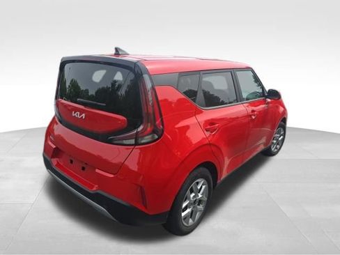 Used 2024 Kia Soul LX w/ Option Group 015 FWD image 8