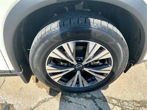 Used 2023 Nissan Rogue SV AWD/4WD image 48